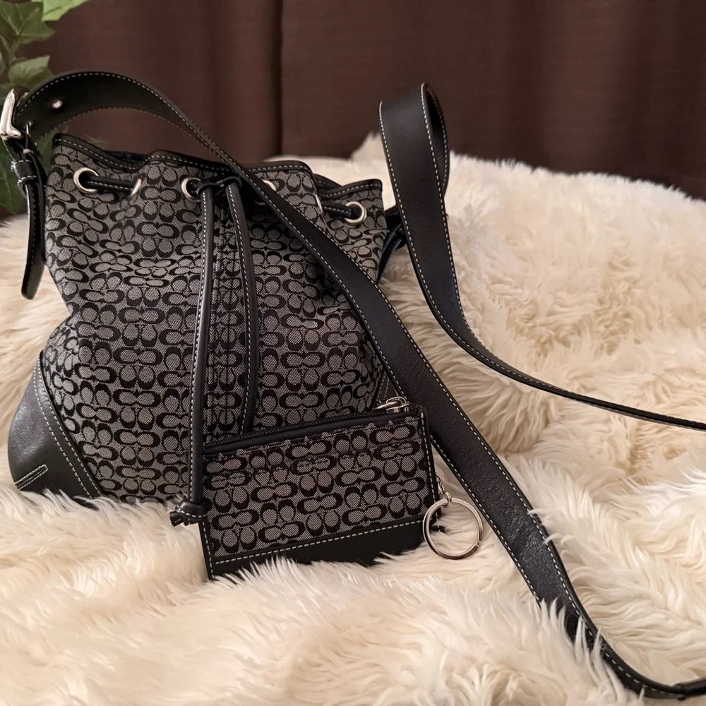 Coach Black and Gray Patterned Shoulder Bag - Picture 1 of 4